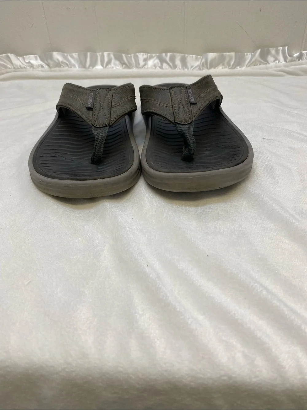George Men's Atlantic II Cushion Flip-Flops size 11 gray